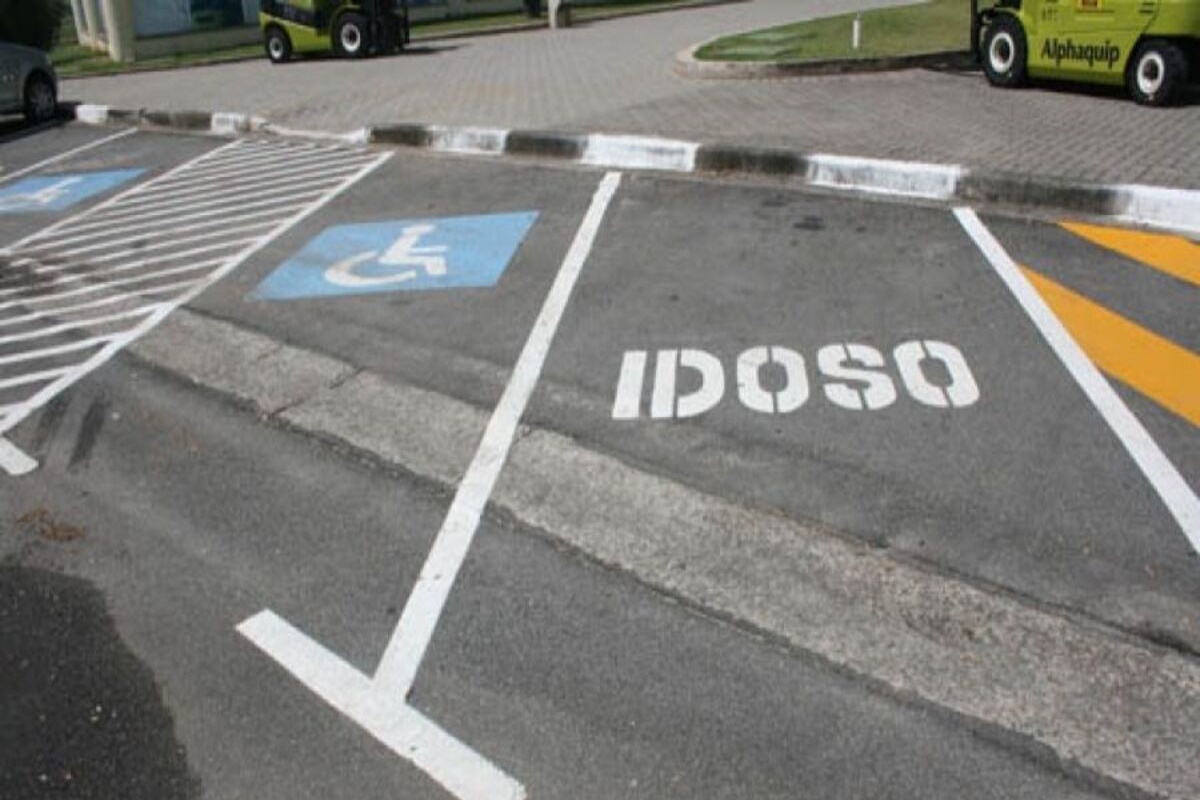 Descubra Como Solicitar Seu Cartão de Estacionamento de Idoso Pelo Celular em Minutos!